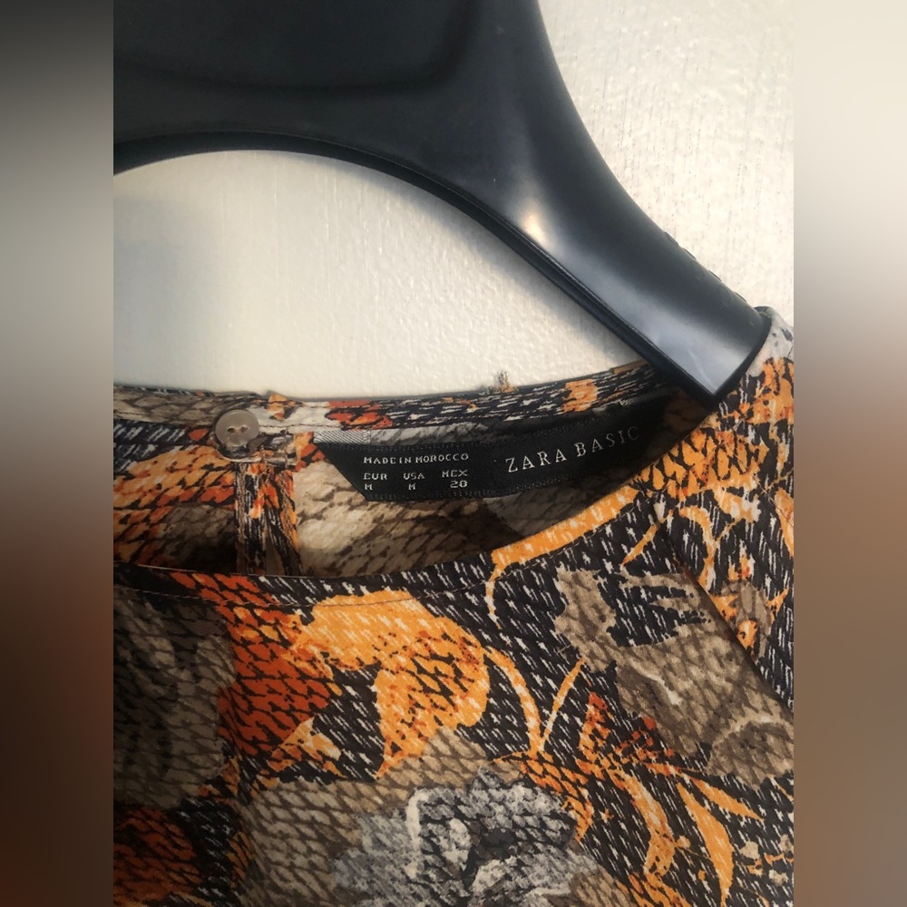 Zara floral top - Size M - Picture 7 of 7